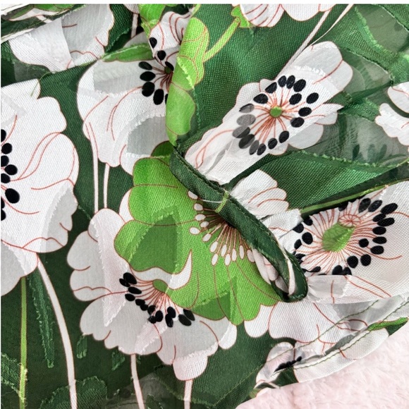 ASTR the Label Gorgeous Green & White Floral Long Sleeve Wrap Tie Blouse Top XS - Picture 10 of 12